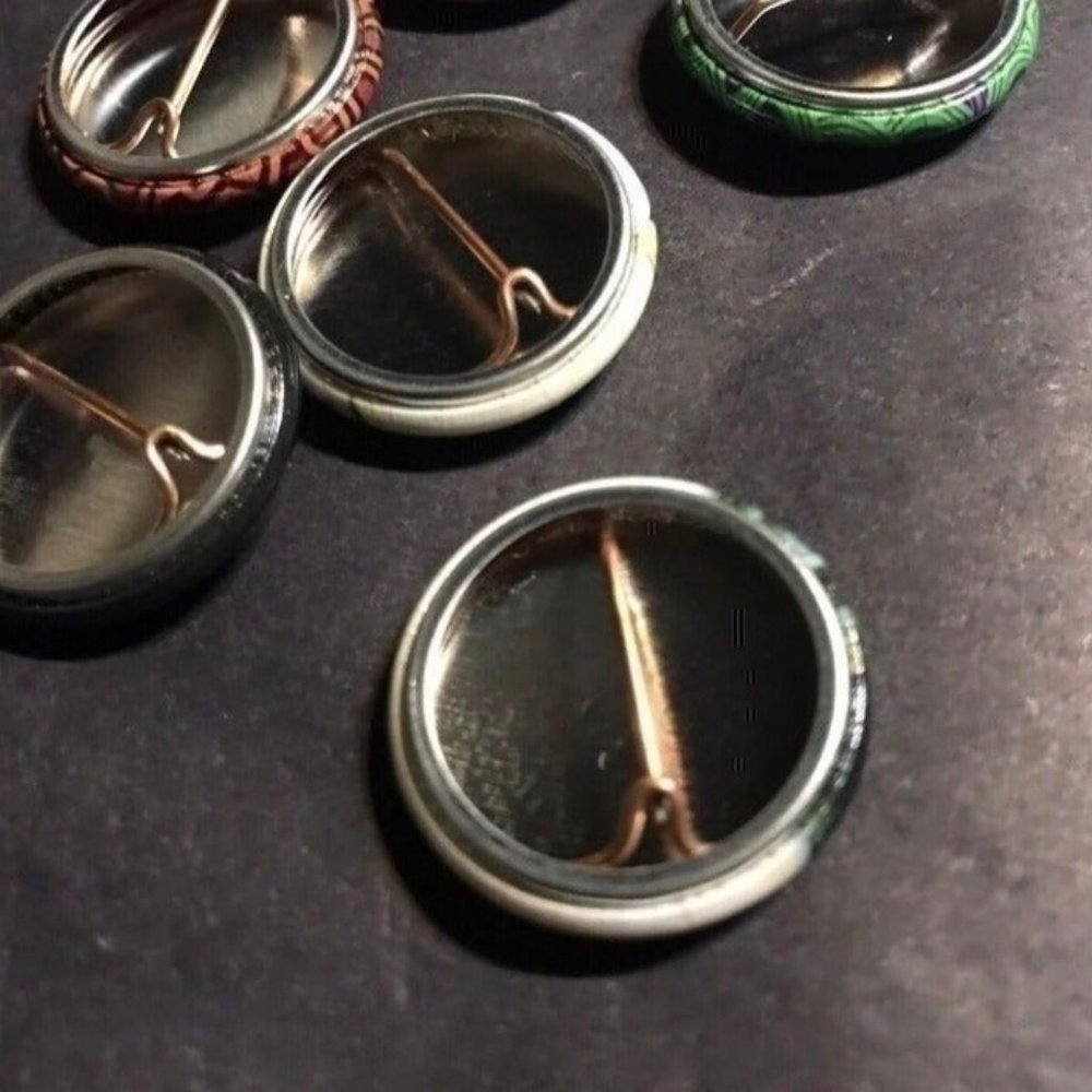 5 Pack Dexter Badge Button Set - Picture 5 of 5